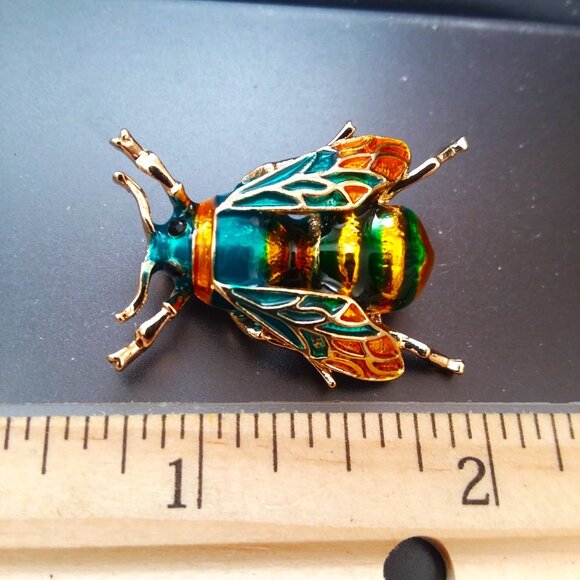 Bee Brooch Enamel Pin Stylish Colorful Glam Gold Trendy Bumble Honey Insect Fun - Picture 3 of 3